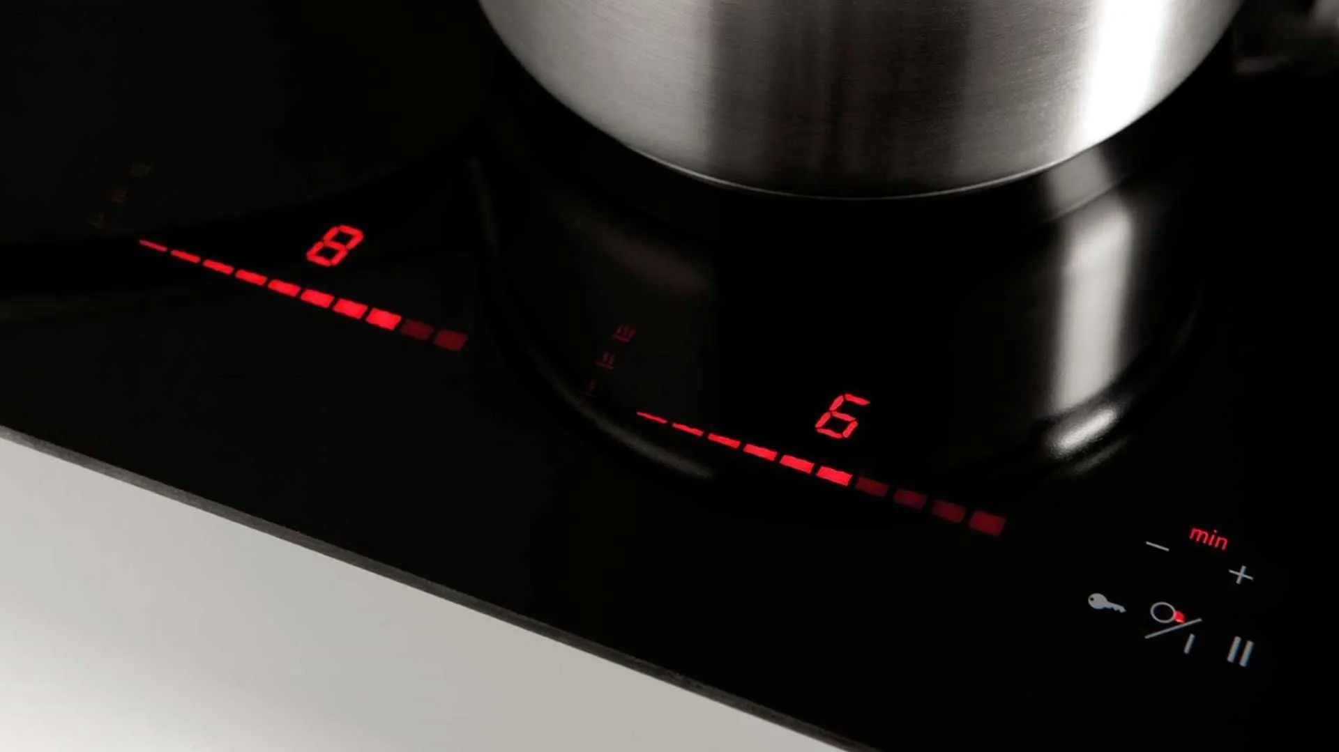 Новая индукционная варочная панель Domino 3762