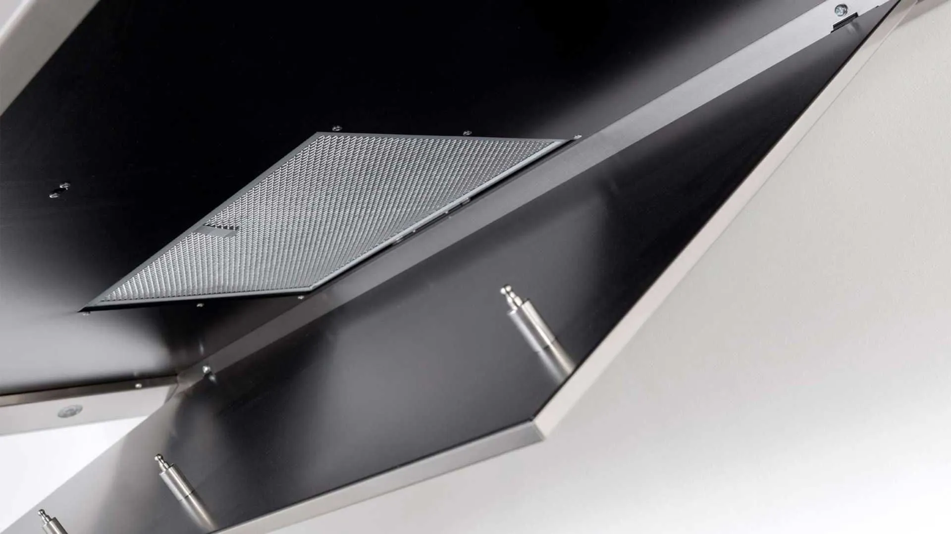 Novy wall-mounted air purifier Flatline 7605