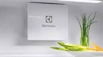 Встраиваемый холодильник с морозильной камерой Electrolux серии 500 с системой Low Frost, 177,2 см